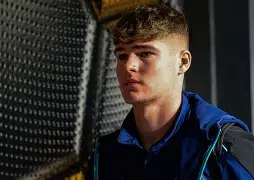 爱游戏体育-清晨纽卡斯尔备战国王杯国际比赛日上海海港调整名单以备足总杯，摩纳哥调整名单瞬间刷屏