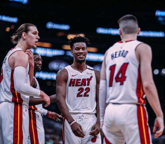 爱游戏体育-巴特勒和勇士达成续约合同