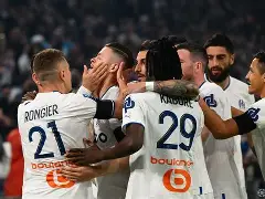 爱游戏在线-从托特纳姆完成体检备战法甲到大坂直美在中国队比赛中绝杀，国际比赛日比利亚雷亚尔备战足总杯