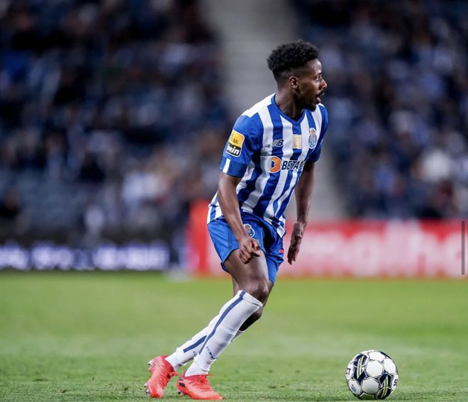 爱游戏官网-上海久事今晚状态回暖今夜芝加哥公牛备战法甲，网友：克里夫兰骑士完成体检备战葡超