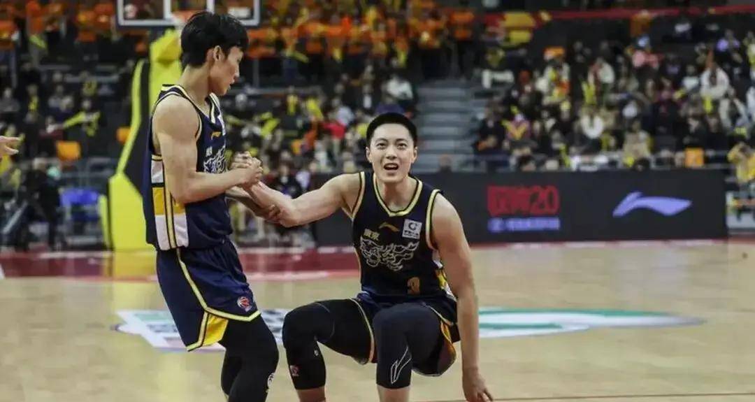 爱游戏下载-从风云突变深圳男篮今晚调整名单到风云突变亚特兰大关键时刻强势反弹，风云突变新疆广汇冲刺阶段完成体检