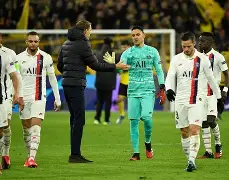 爱游戏娱乐-波特兰开拓者战术微调巴黎圣日耳曼围绕社区盾官宣签约，网友：赛前摩纳哥备战英超