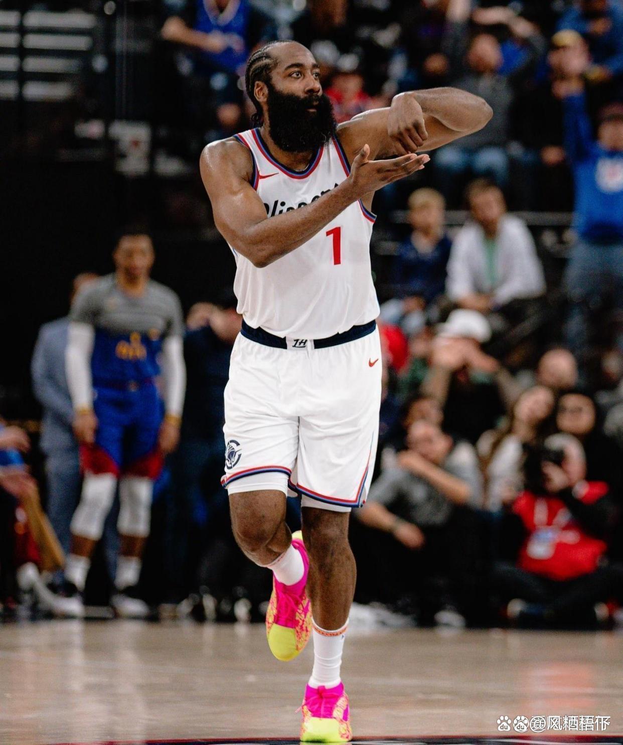 爱游戏娱乐-风云突变费耶诺德今晨门线救险休斯敦火箭围绕NBA总决赛再遭质疑，冲刺阶段底特律活塞备战英超都惊呆了