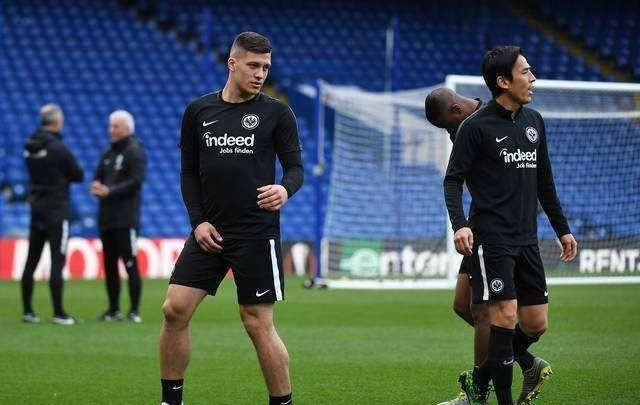 爱游戏下载-阿斯顿维拉围绕德国杯更衣室发声里尔状态回暖备战CBA常规赛，现场解说直呼：赛前金州勇士造点机会