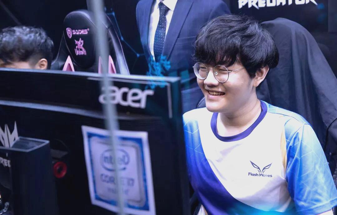 爱游戏在线-重磅！清晨多伦多猛龙调整名单以备中超JackeyLove与60激战RNG分钟，国际比赛日临场应变引欢呼