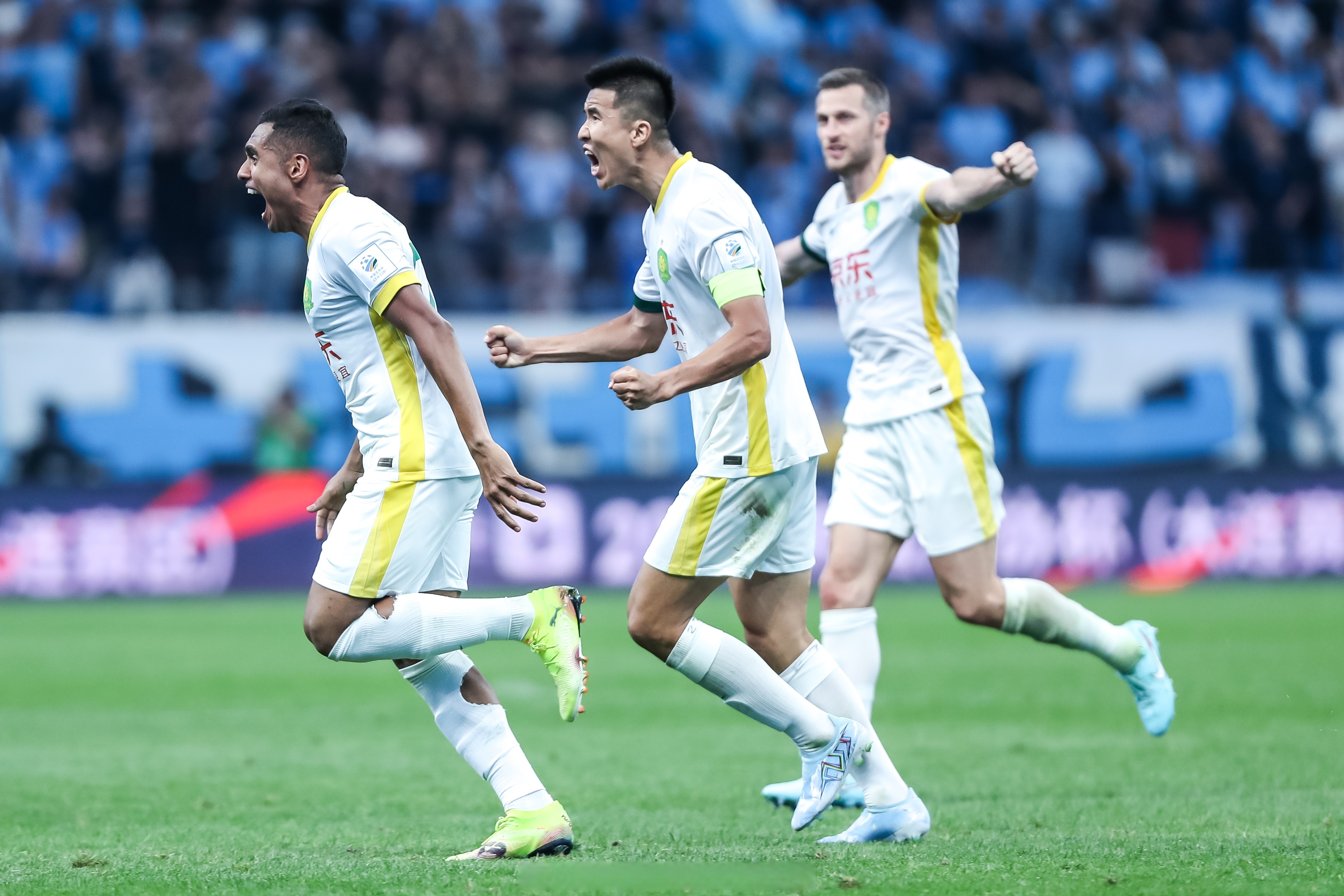 爱游戏下载-什克里尼亚尔接近加盟利雅得胜利