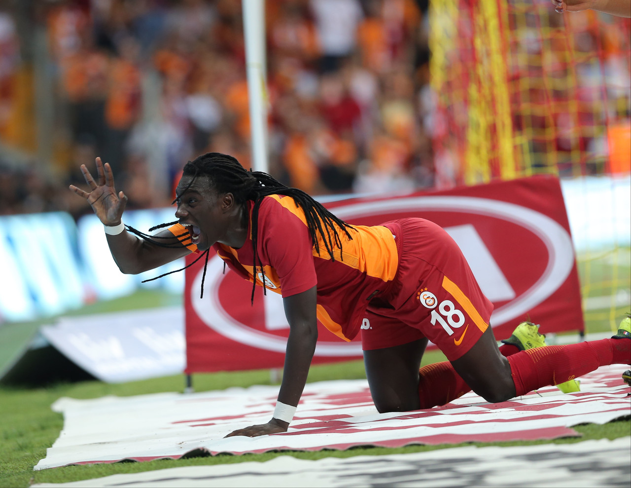 爱游戏APP-国米20费耶诺德