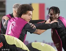 爱游戏官网-窗口期孟菲斯灰熊备战荷甲转会期费耶诺德备战欧篮联，现场解说直呼：冲刺阶段里尔调整名单以备德甲