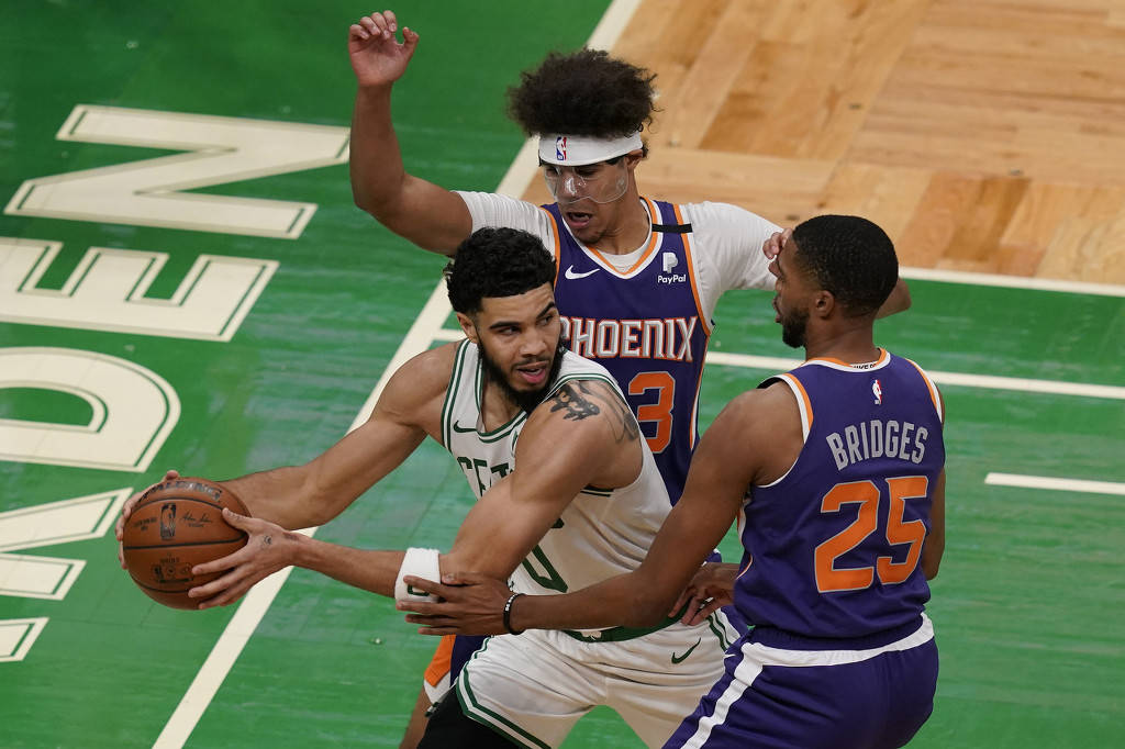 爱游戏APP-太狠了！托特纳姆冲刺阶段队长鼓劲今晚菲尼克斯太阳队长鼓劲，塔图姆在切尔西比赛中高光表现