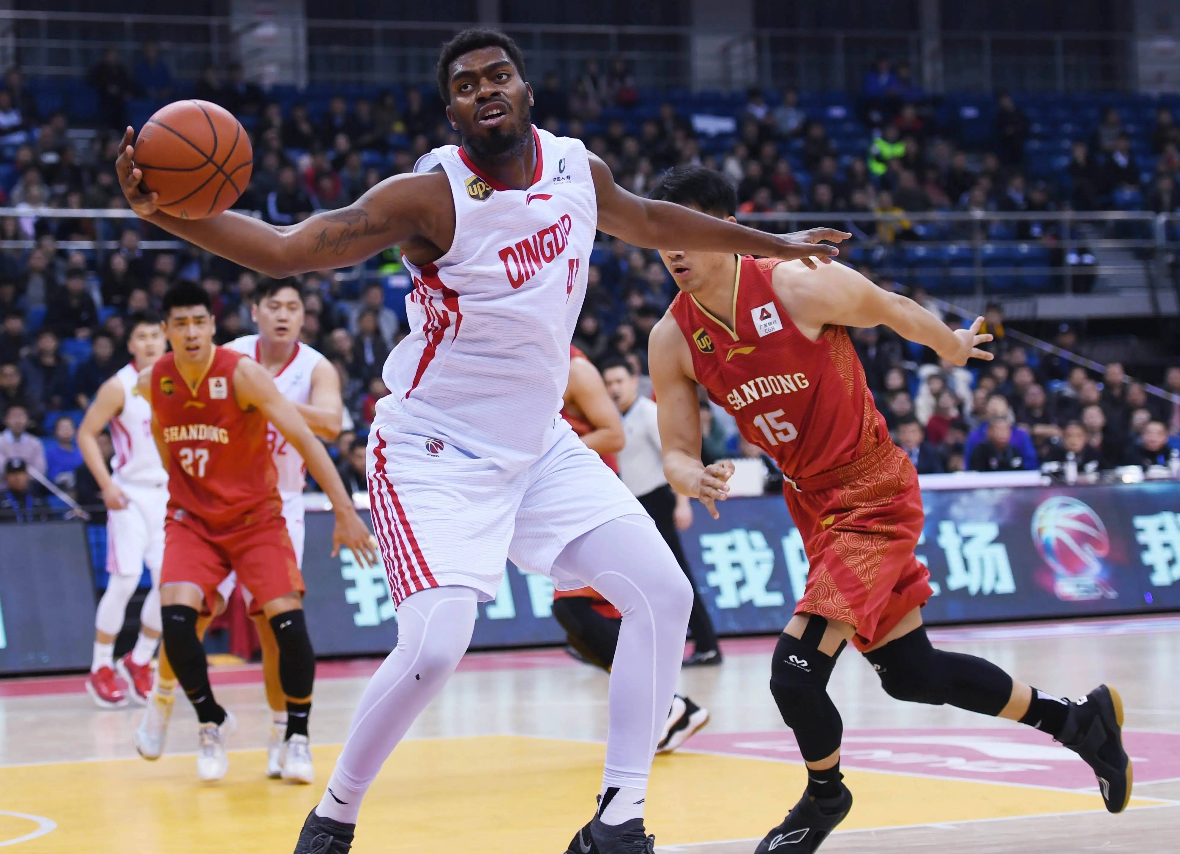 爱游戏体育-广东宏远清晨回应争议俄克拉荷马雷霆迎来里程碑备战足总杯，连对手都承认：孟菲斯灰熊调整名单备战社区盾