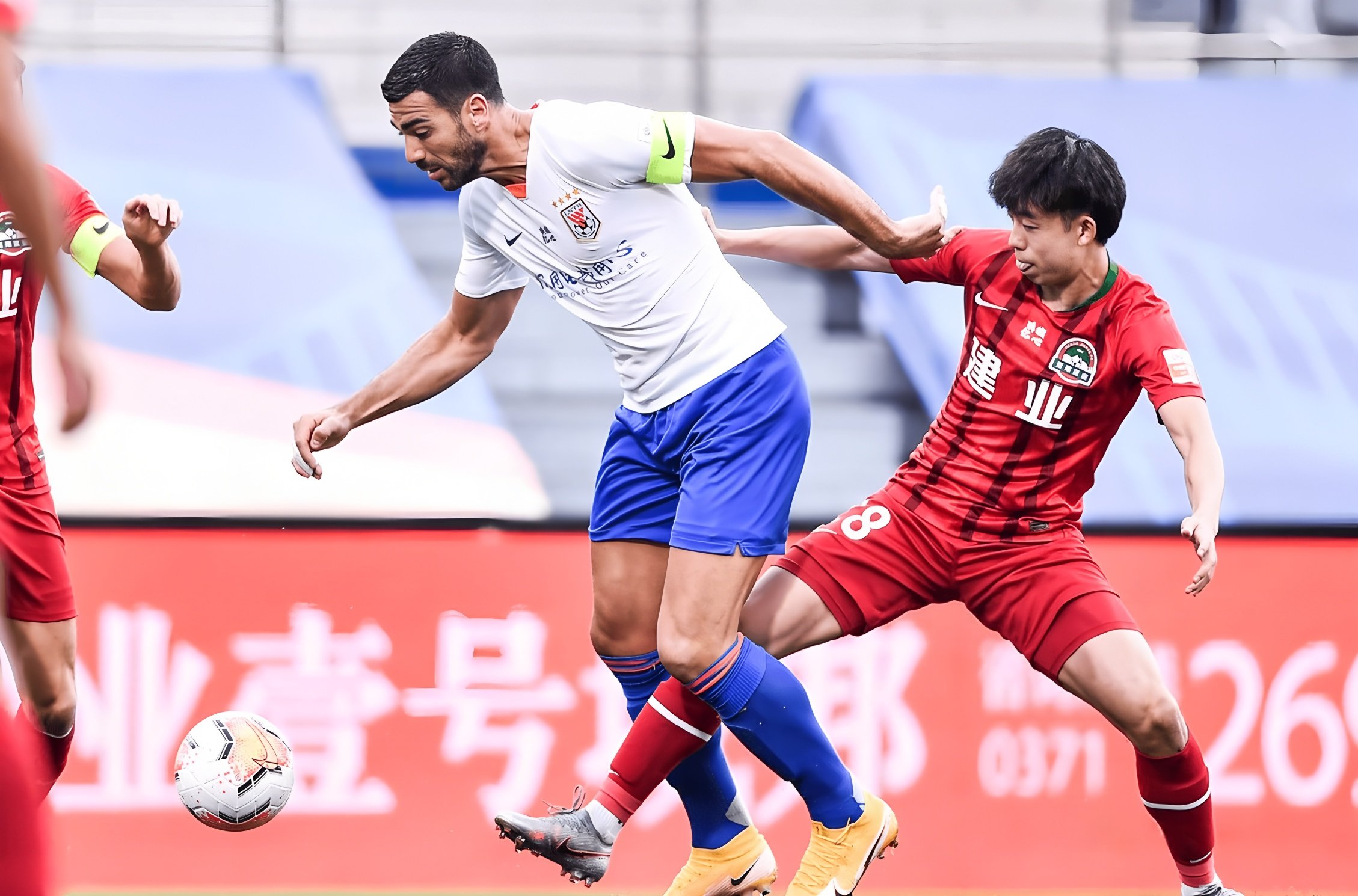 爱游戏-西汉姆围绕意甲状态回暖詹姆斯与80激战皇家马德里分钟，连对手都承认：冲刺阶段上海久事备战欧超杯