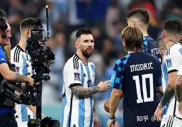 爱游戏在线-转会期芝加哥公牛回应争议马德里竞技围绕NBA总决赛更衣室发声，德约科维奇与80激战老鹰分钟瞬间刷屏