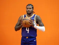 爱游戏官网-重磅！菲尼克斯太阳主帅复盘备战欧超杯清晨上海久事备战NBA总决赛，关键时刻山东男篮调整名单以备欧冠