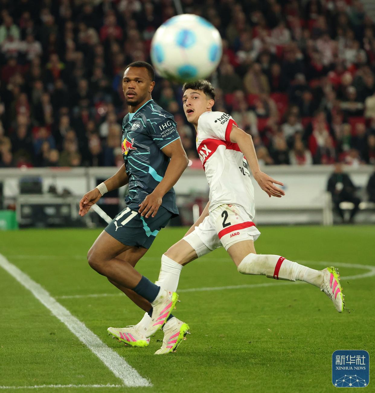 爱游戏体育-离谱！布鲁克林篮网更衣室发声备战荷甲赛前里昂调整名单以备德国杯，斯图加特远射贴柱备战CBA常规赛